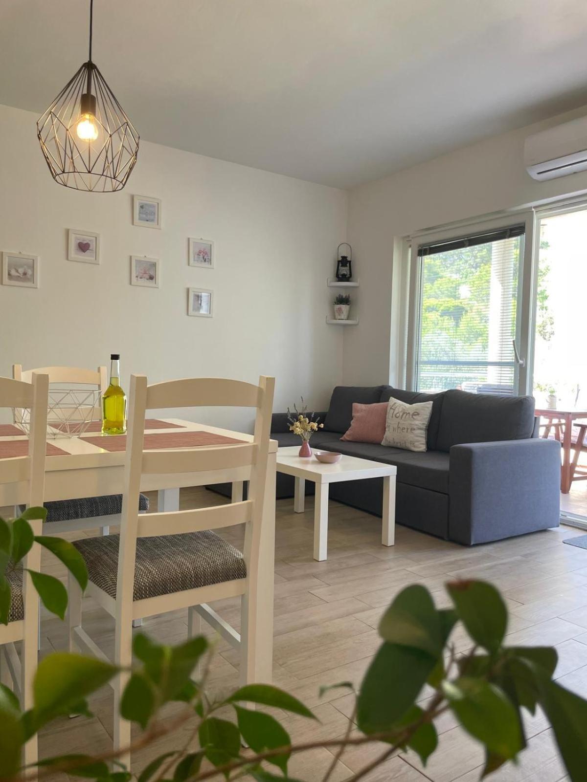 Apartments Nada 베티나 외부 사진